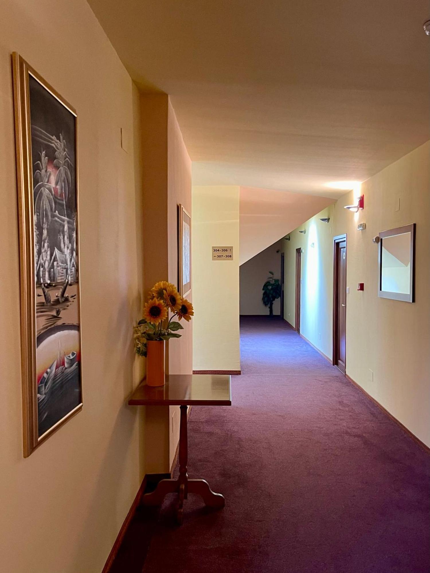 Hotel Lucy Star Cluj-Napoca Eksteriør bilde